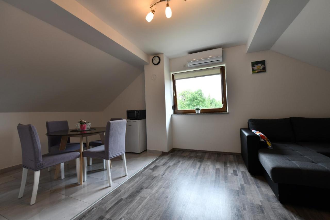 Apartman Mate Rakovica Exterior photo
